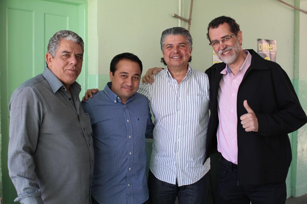 SUL DE MINAS: Em Extrema, confirmados os pré-candidatos a Prefeito Luizinho e Vice Zé Maria 3 dentro