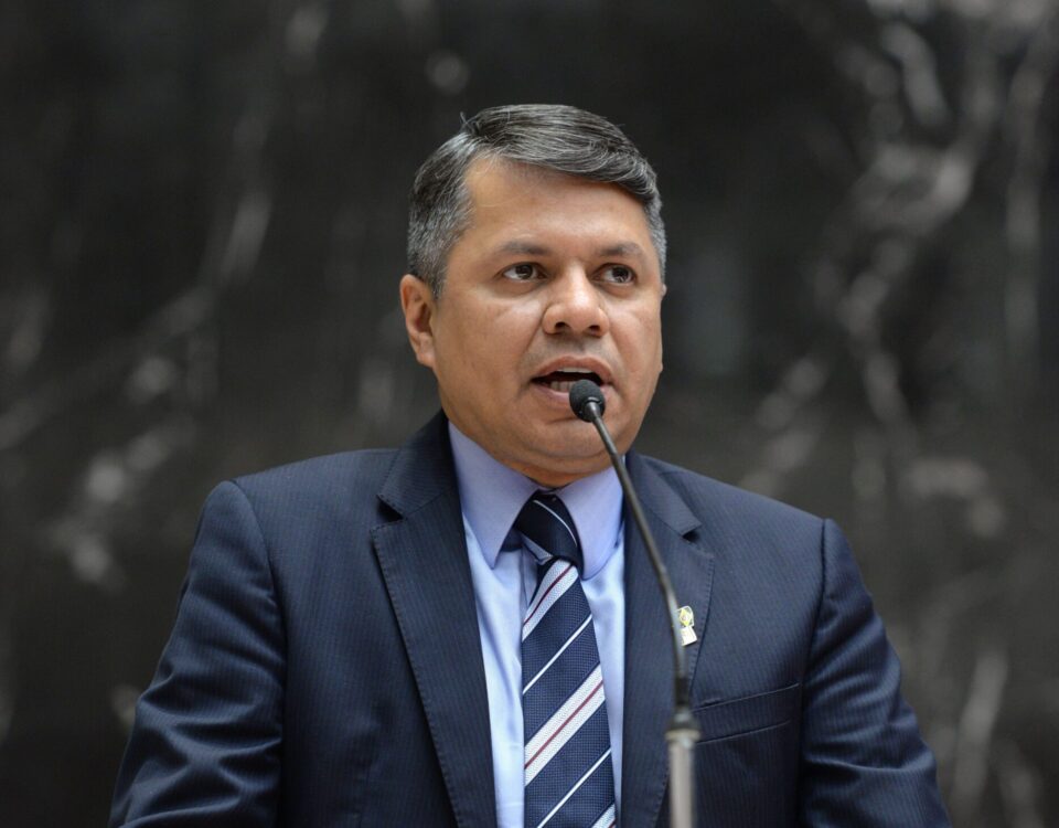 1306385 min scaled e1707420617990