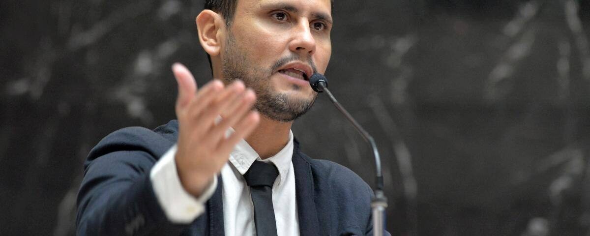 Projeto do senador Cleitinho acaba com permissão de descontos por associações 2 politica cleitinho azevedo romeu zema senado noraldino junior 1709175071